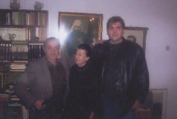 Ksena, Milo, Mikeli,007