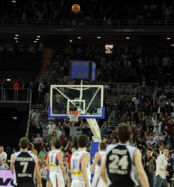 dusan kecman crno beli svet trojka protiv cibone, 0,6 sec