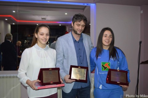 IMG-ae842f10b972d02ac863a7ad2371bf1a-V
