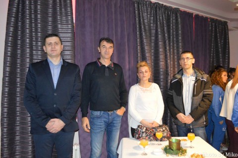 IMG-df97dc2de8dfb9a9cd057b1af9cb10b4-V
