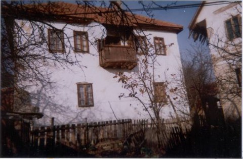 image004