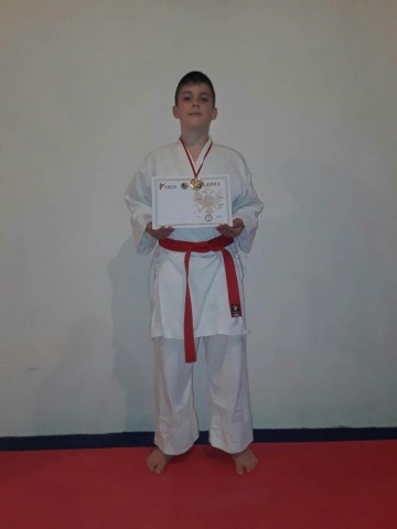 IMG-9c36bacbcba874789483affac40e6a77-V