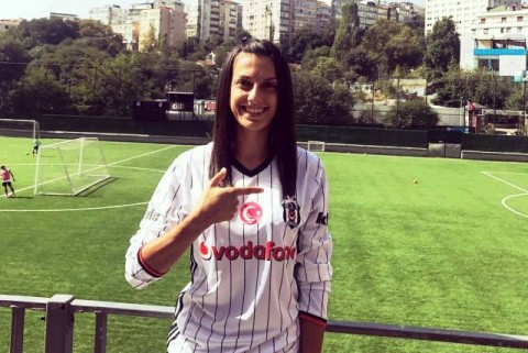 eli-jakovska-besiktas-1