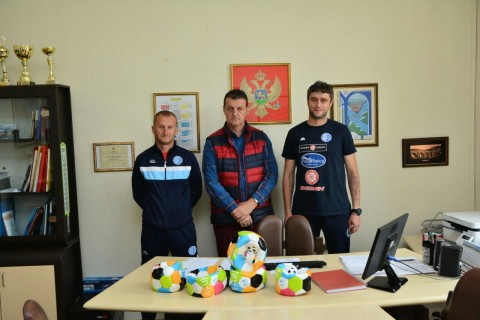 IMG-1bc83a66f333c7a72ab7e985c1359120-V