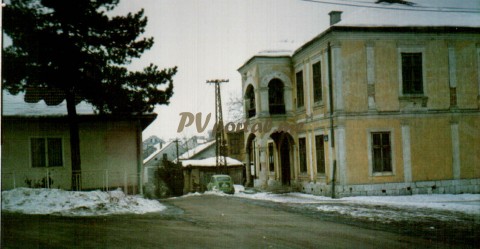 image001