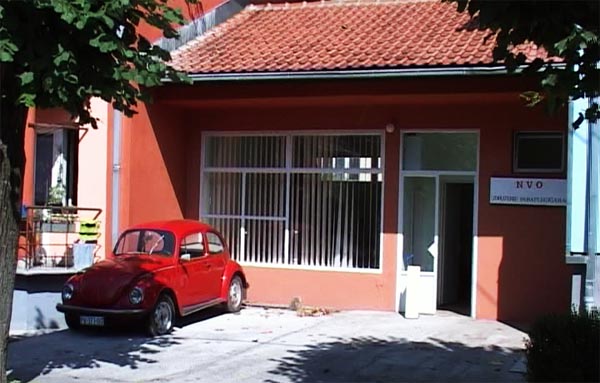 Angažovane tri asistentkinje