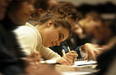 Studentima iz Pljevalja duguje se pet stipendija