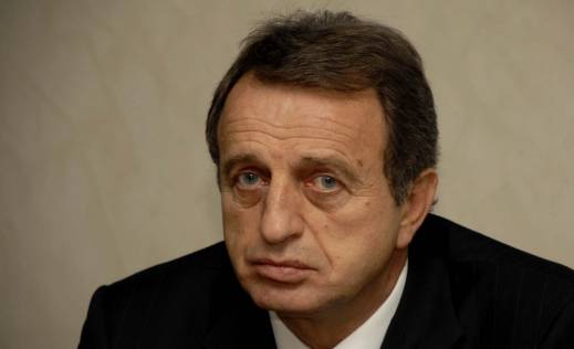 Vektra bankrotirala