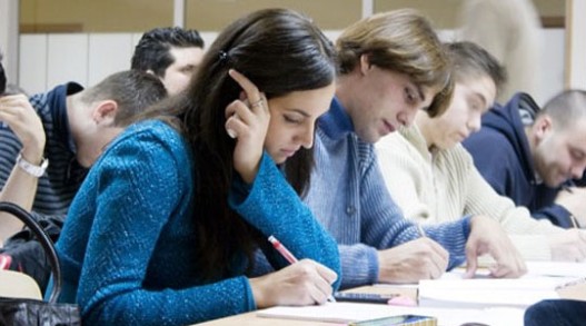 Stipendije za 16 studenata