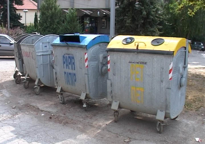 Nastavlja se uništavanje kontejnera