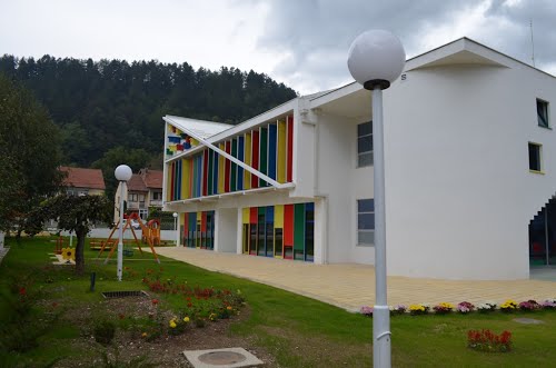 Kuća duginih boja