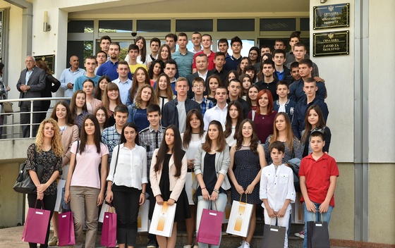 Ministarstvo prosvjete nagradilo najbolje učenike sa takmičenja znanja