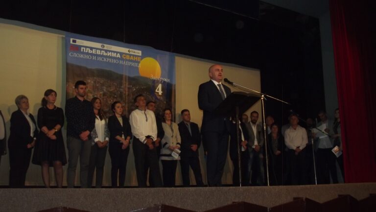 Medojević: Markovićeva vlada će nakon izbora otpustiti radnike, smanjiti plate i penzije