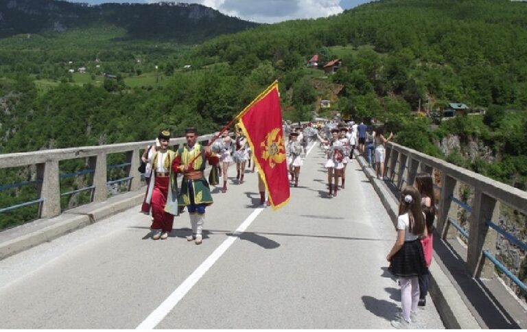 Održana tradicionalna manifestacija „Mostovi spajaju ljude“