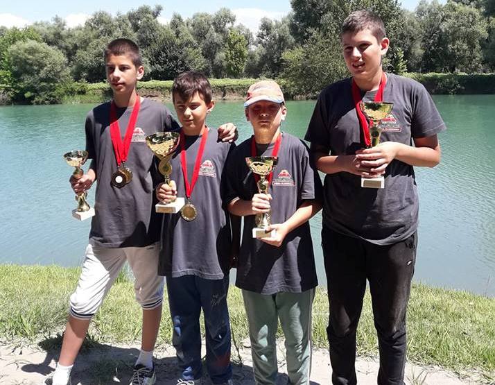Pioniri Lipljena i ekipni i pojedinačni prvaci države