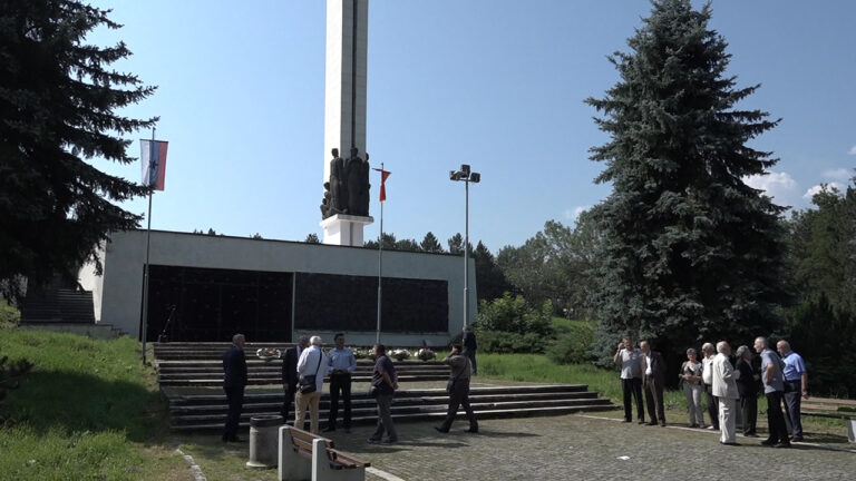 Spomenik na Stražici n inakon tri godine nije rekonstruisan