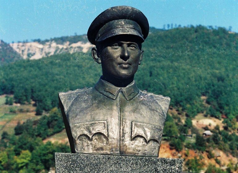Heroji otadžbine: Besmrtni poručnik Božidar V. Žugić