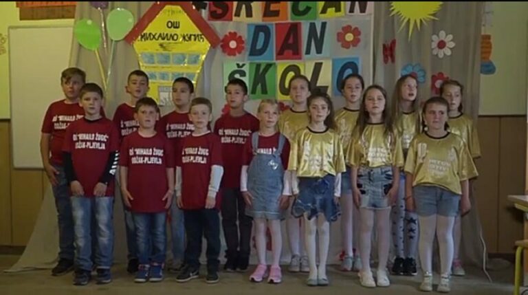 Obilježen Dan OŠ „Mihailo Žugić“ uručene tri „Luče“
