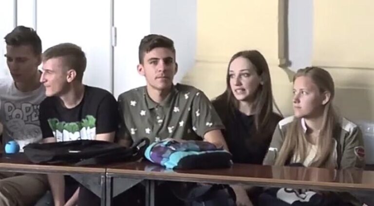 U Gimnaziji “Tanasije Pejatović“ održan ekološki javni čas