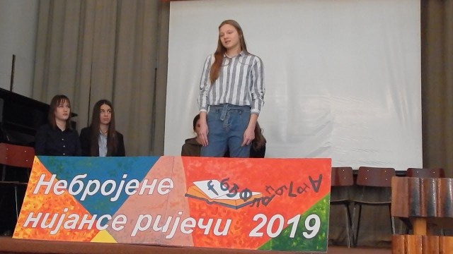 Sofija Savić prva na Državnoj smotri recitatora u Beranama
