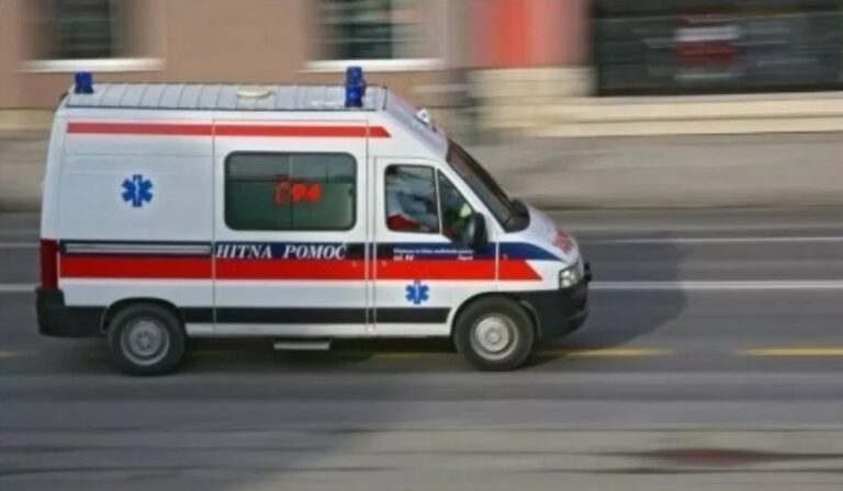 Prijepolje: Kola Hitne pomoći izazvala direktan sudar sa putničkim automobilom