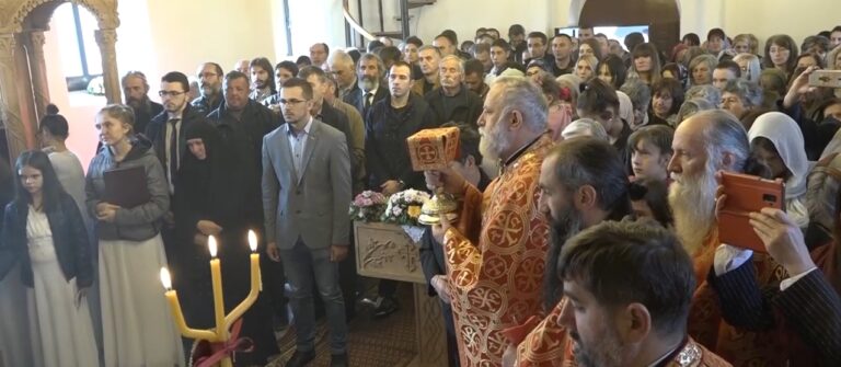 SVJEŠTENSTVO I PRAVOSLAVNI VJERNICI IZ PLJEVALJA PROSLAVILI SU HRAMOVU SLAVU CRKVE „SVETE PETKE“