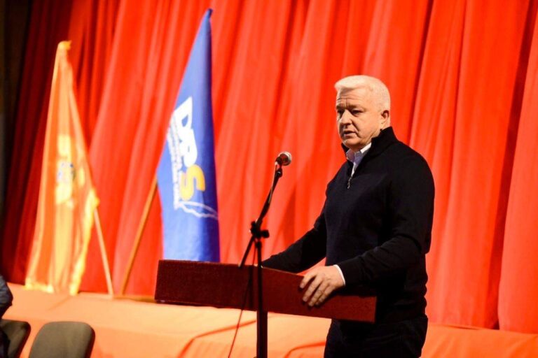 Marković – Amfilohije se stavio na čelo anticrnogorske opozicije
