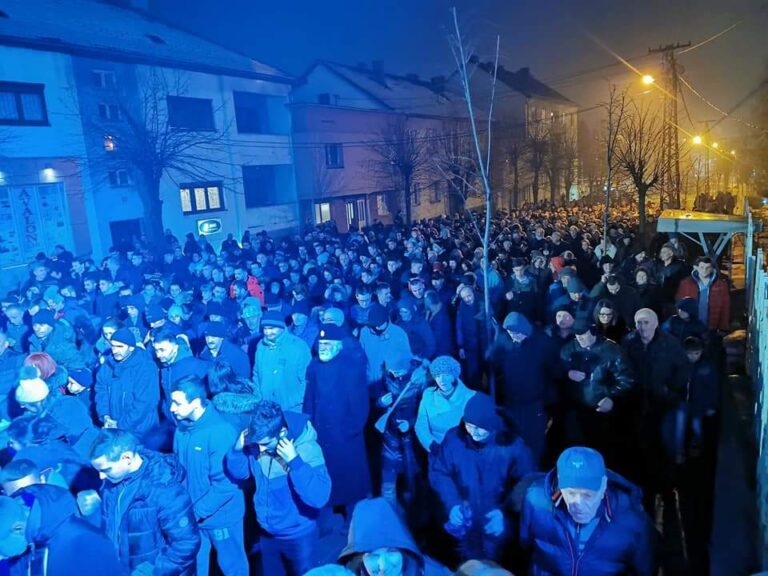 Одбор за одбрану светиња – Пљевљаци се нуде да кумују Милу
