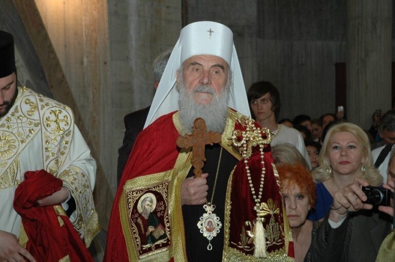 Irinej predvodi litiju u Podgorici