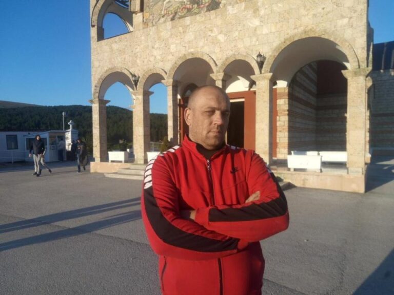 Suspendovan zbog litija?