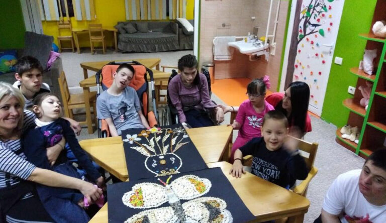 Pokrenuta akcija #UslugePodrškeDoma namijenjena djeci sa smetnjama u razvoju