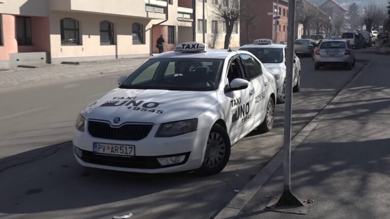 Sjutra počinje taksi prevoz, ali bez zaštitne maske i ruavica nećete moći ući u taksi vozilo