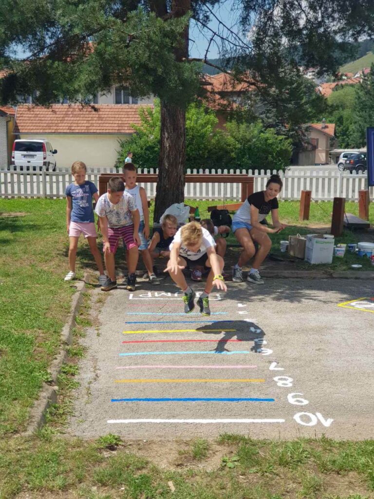Mališani dobili poligone za igru – Da djetinjstvo bude radosno