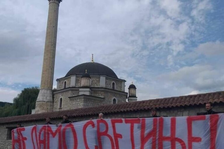 Krivokapić: Branićemo džamije, kao što smo branili naše manastire