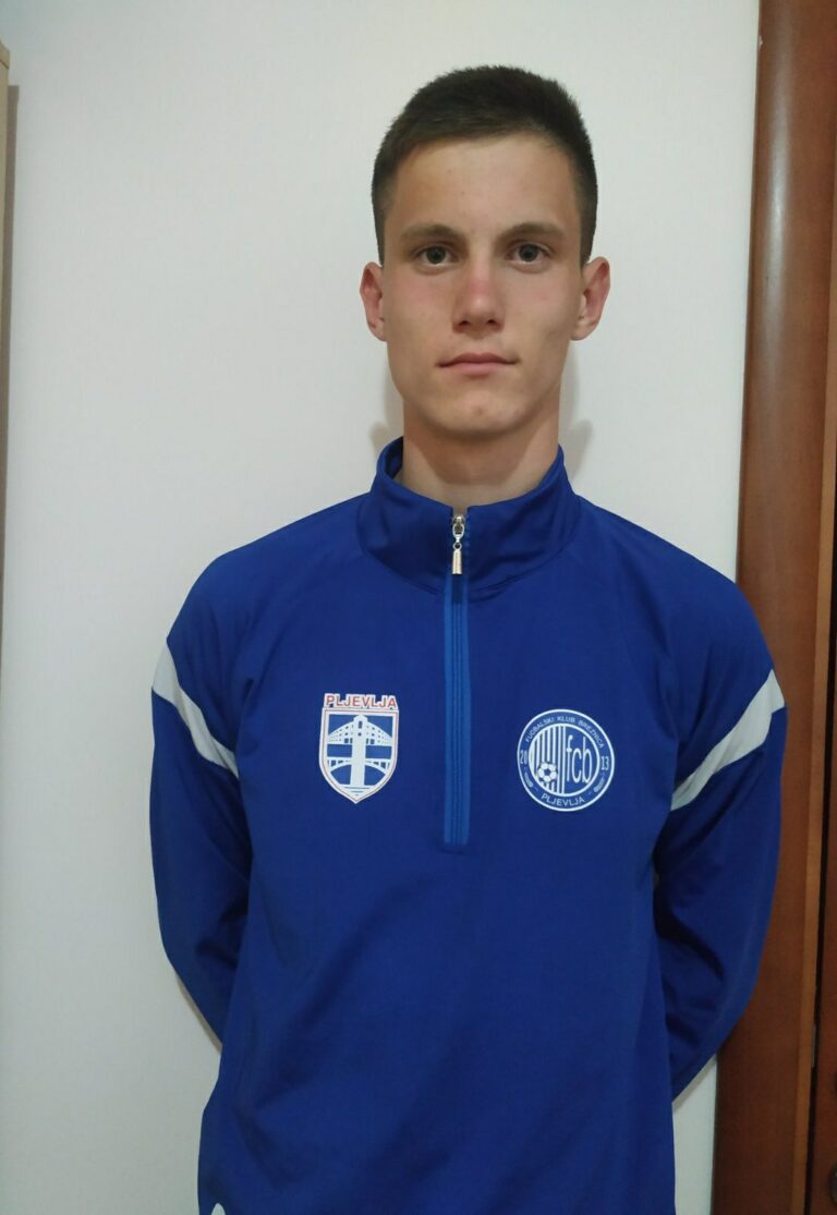 Milan Ajduković šest puta u metu