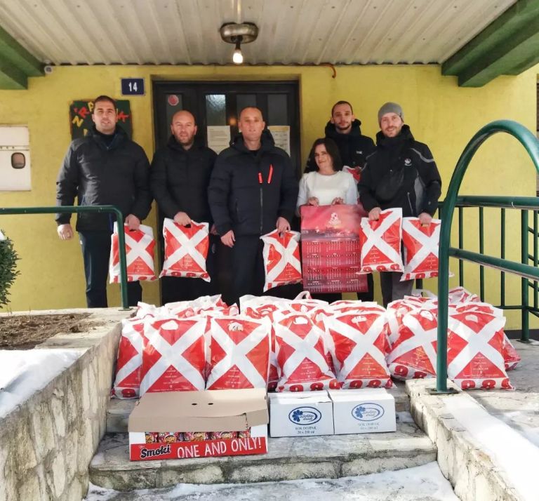 „ДЕЛИЈЕ ПЉЕВЉА“ ЗА САВИНДАН У НОВОЈ ПОСЈЕТИ ЗРАЧКУ НАДЕ И ДНЕВНОМ ЦЕНТРУ