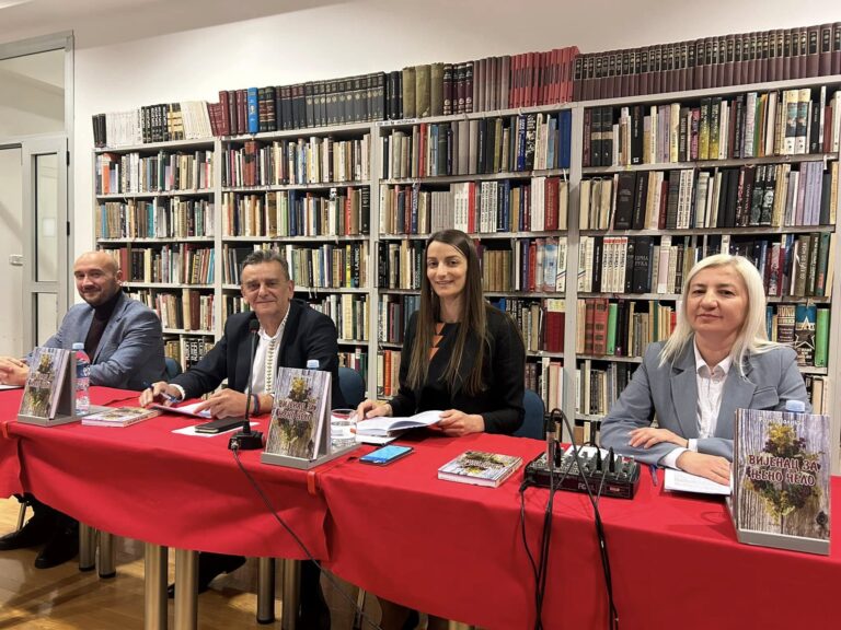 Obilježen Dan biblioteke i predstavljena zbirka poezije „Vijenac za njeno čelo“