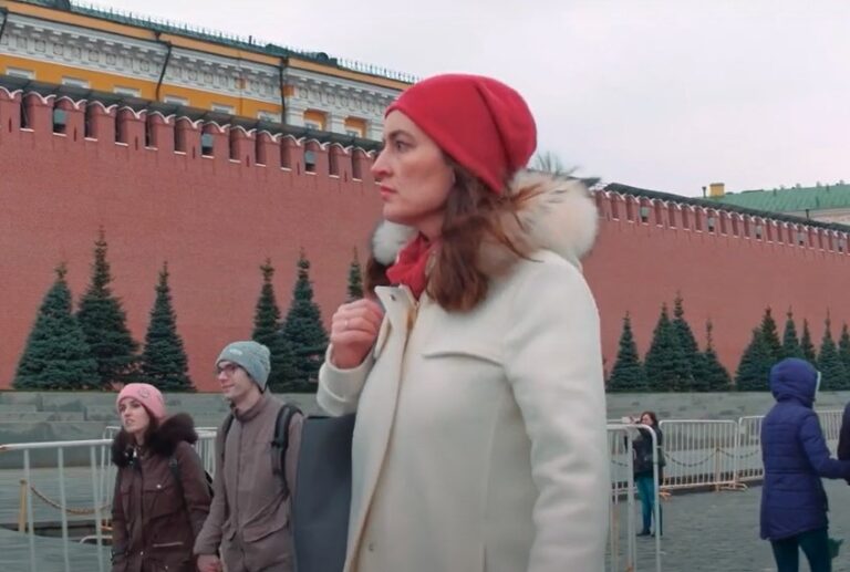 Večeras izložba „Umjetnost ženi“ i film „Women’s day“