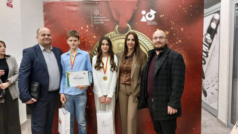 Učenicima OŠ „Ristan Pavlović“ uručene diplome za prva mjesta na Državnom takmičenju