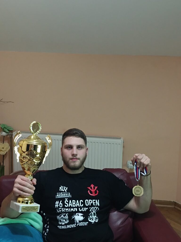 Sava Vulović šampion Balkana u obaranju ruku