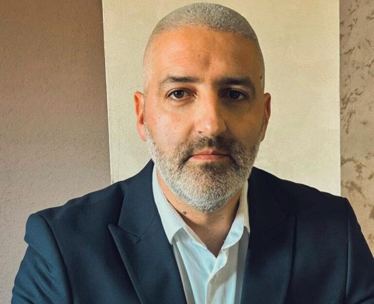 Bjeković oštro o Vranešu: Profesionalno „srbovanje“ i politički marketing više ne prolaze