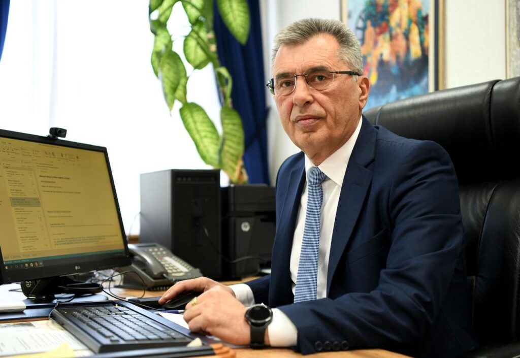 Idemo Radimo Šta smo zatekli, šta radimo i kuda idemo: Otvoreno o poslovanju EPCG ...