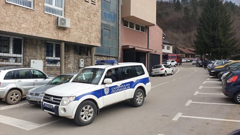 Zbog nepropisnog parkiranja sankcionisan 281 vozač u Prijepolju