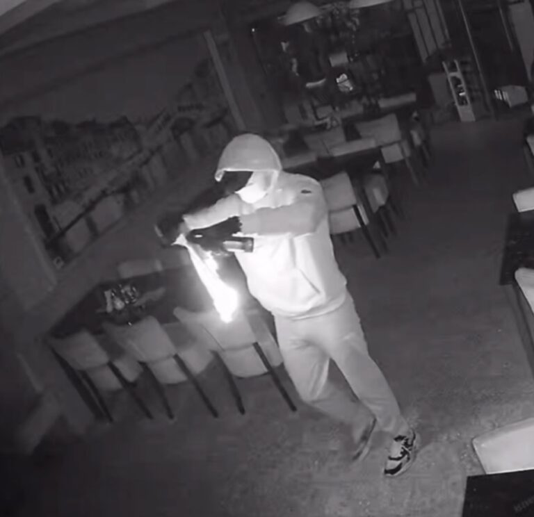 Drama u Prijepolju: Provalio u restoran pa pokušao da ga zapali